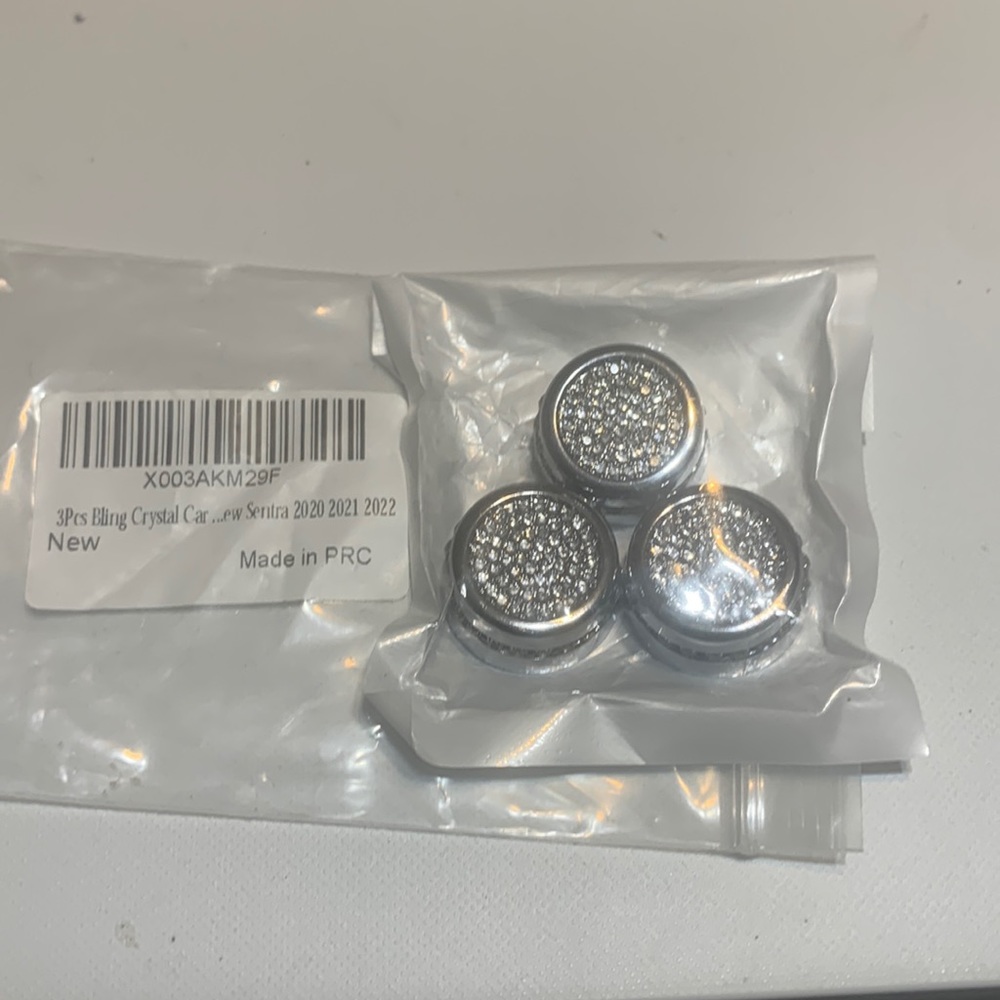 3 Piece Bling For Nissan Sentra .